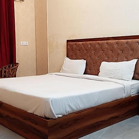 Hotel Shiv Ganga Rishikesh Bagian luar foto