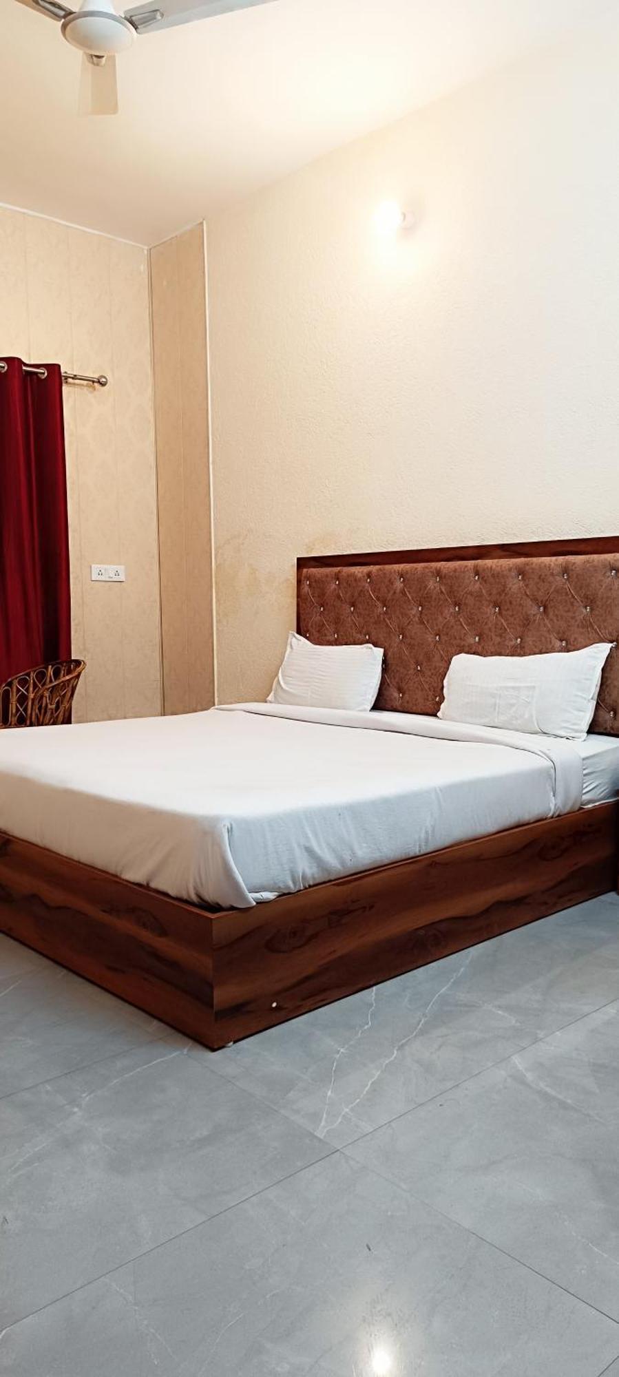 Hotel Shiv Ganga Rishikesh Bagian luar foto