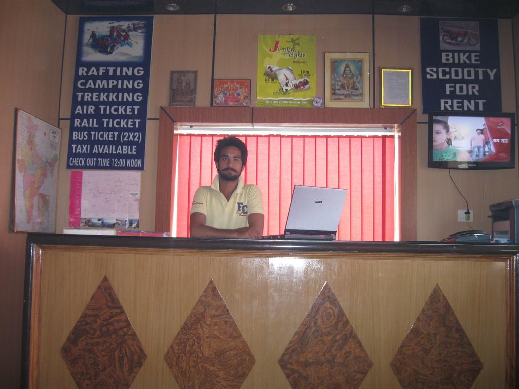 Hotel Shiv Ganga Rishikesh Bagian luar foto
