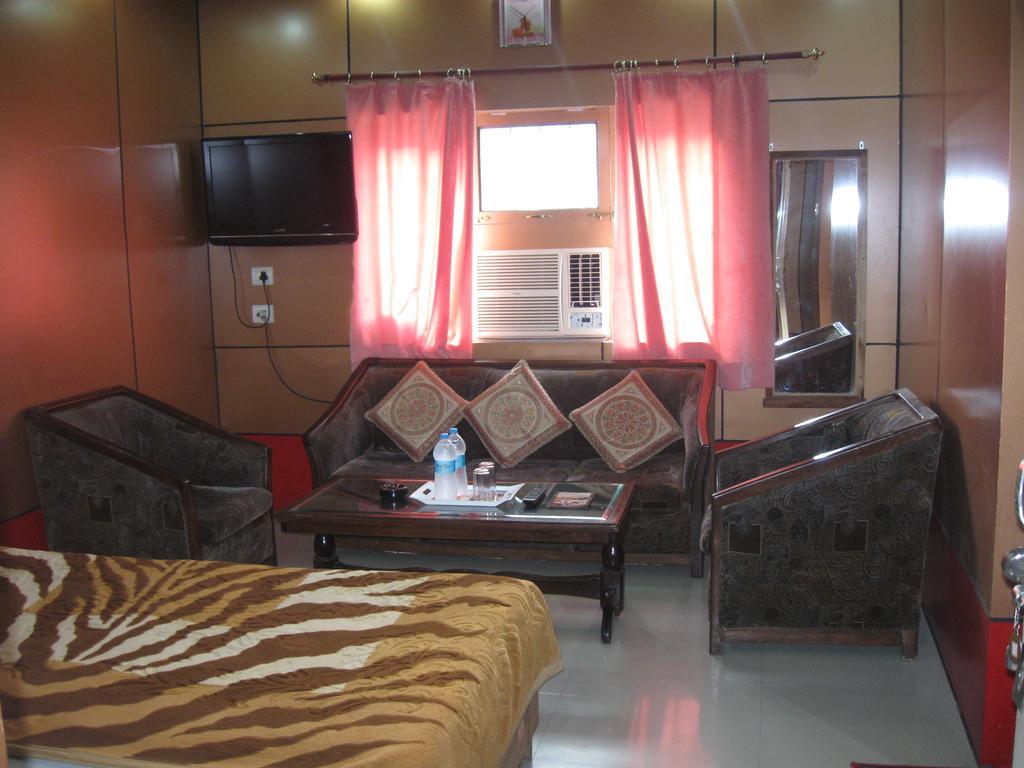 Hotel Shiv Ganga Rishikesh Ruang foto