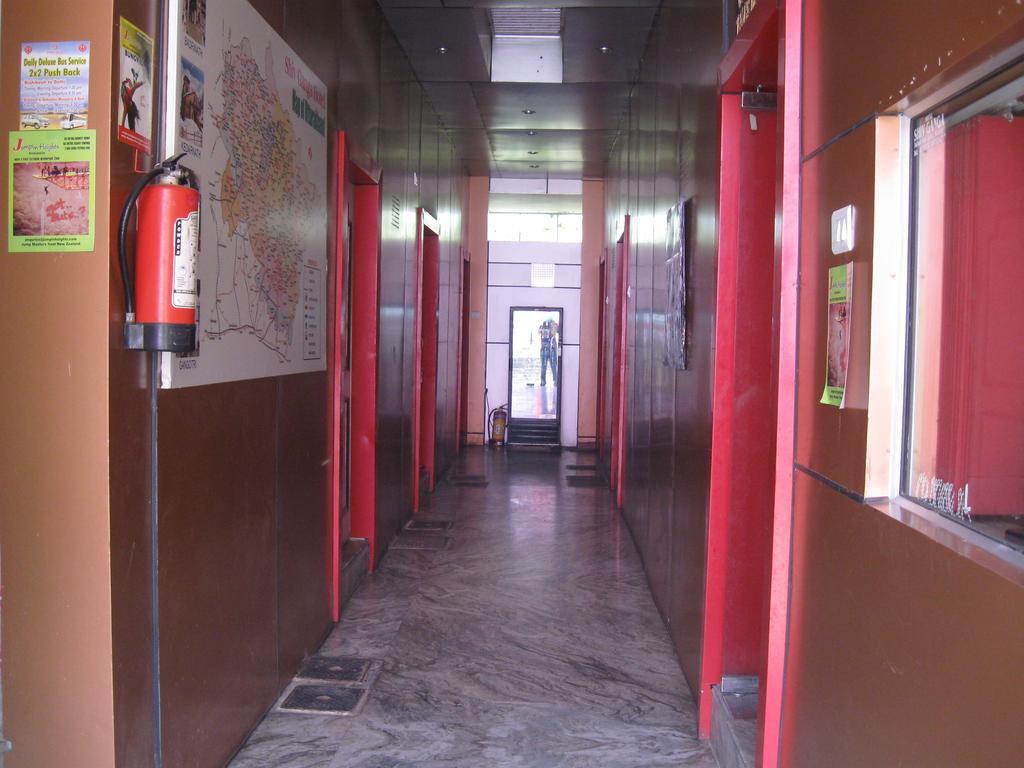 Hotel Shiv Ganga Rishikesh Bagian luar foto
