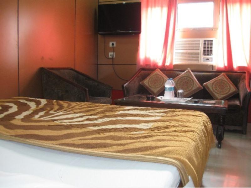 Hotel Shiv Ganga Rishikesh Bagian luar foto